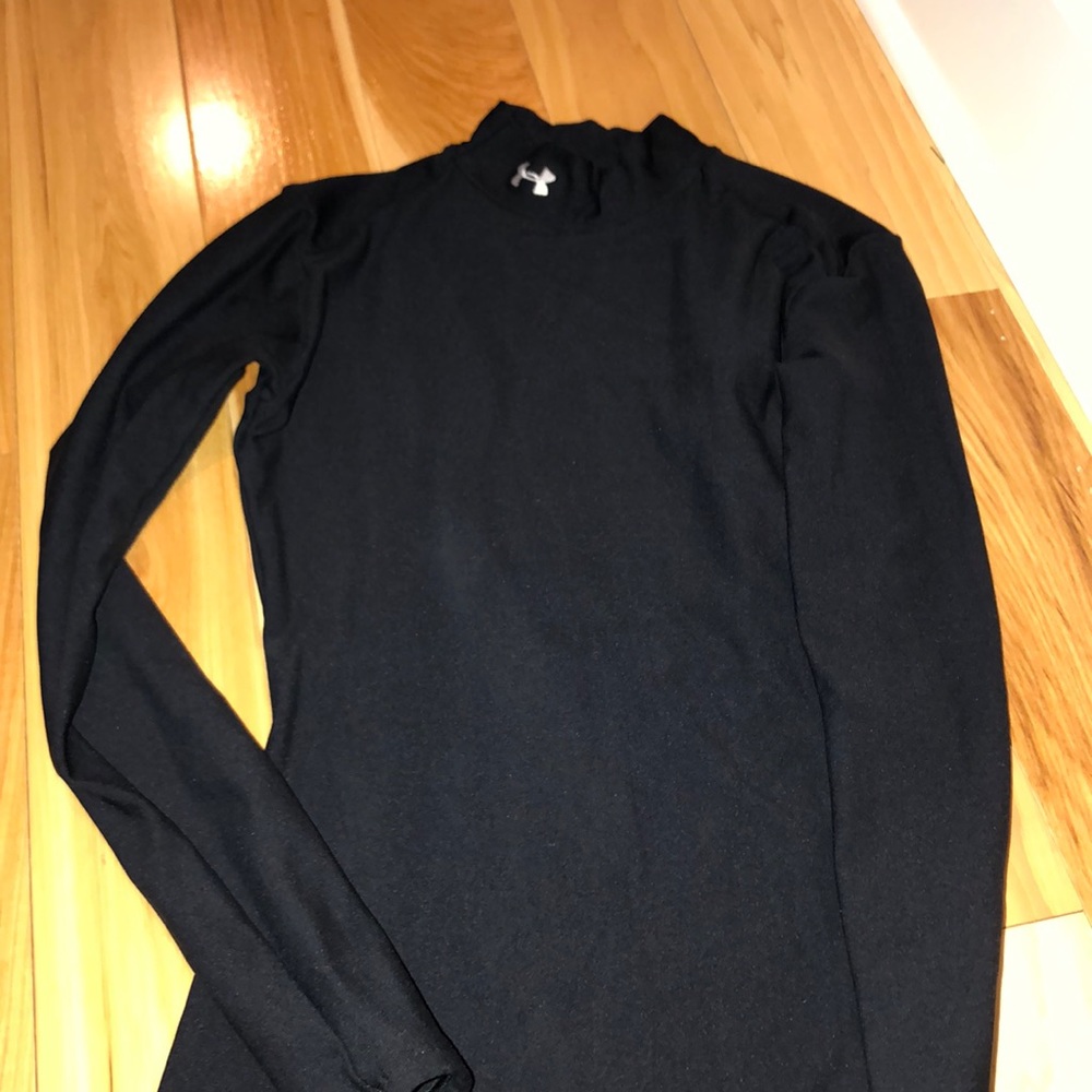 heat gear layering shirt under armor